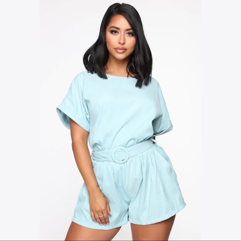 Fashion nova short set